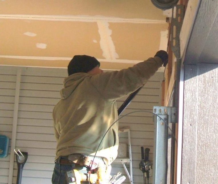 garage door spring repair mississauga